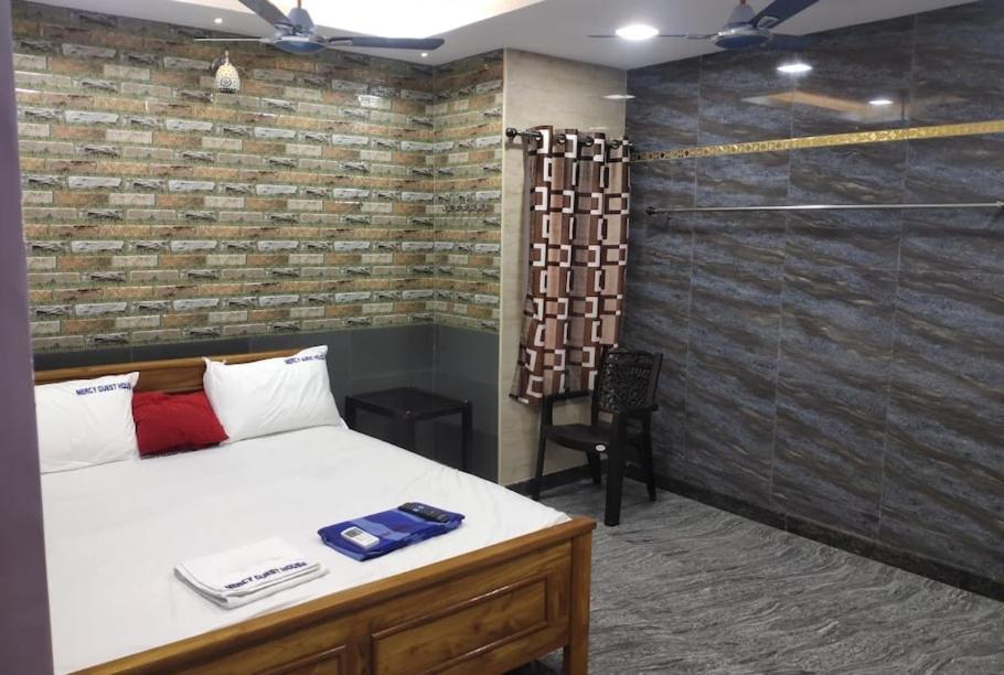 Mercy Inn Chennai Bagian luar foto